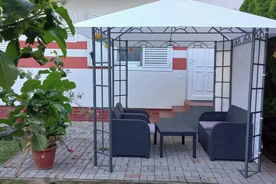 Image de Gemütliches Ruhiges Appartment im Winter und Sommer am Fuße des Berg Badacsony