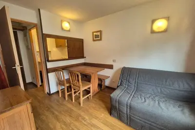 Image de Studio cabine rénové au pied des pistes avec balcon à Tignes