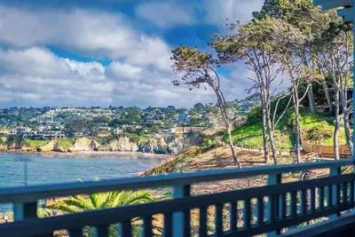 Image de Spectacular La Jolla Cove Compound