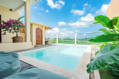 Image de Aaya - 8 Min To Beach, Radiant Villa w/ Rice Field & Sunset Views
