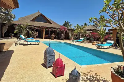 Nouveau Magnifique villa-8 pers-Piscine privée- gouvernante-Clim-wifi-sécurisée