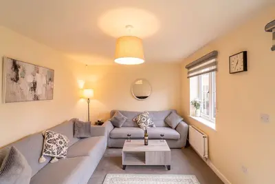 Image de Shop & Stay at Bicester Village near our 3 Bed Home-  Pass the Keys