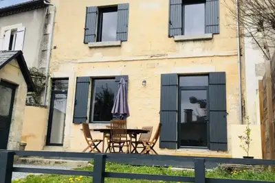 Image de Belle maison avec jardin à deux pas du centre historique!