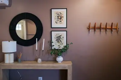 Image de The 'Big House' at The Mane & Co.