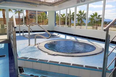 Image de Maximum Equipment. Ideal Relaxation For Couples Or Families. By The Sea. . .