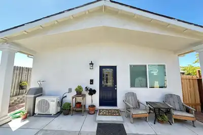 Image de Charming 2-bedroom cottage with WiFi, Ac in Santa Maria