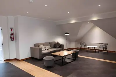 Image de Toluken Huge, modern in the heart of the city 3a