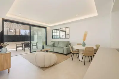 Image de Appartement neuf, près de la plage, avec terrasse, Spa et gymnase, à Fuengirola