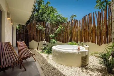 Image de Poolside Bliss with Private Terrace and Jacuzzi