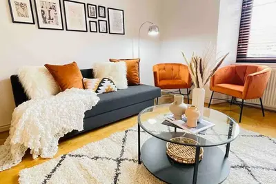 Image de Sleek and Modern 2-Bedroom Sunny Views, close to Subway