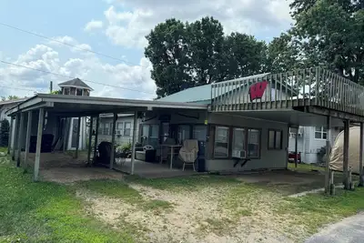 Image de Cozy 4-bedroom cabin with Ac, WiFi in River of Lakes!