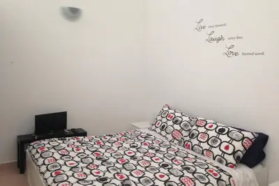 Image de Appartement \"Airport\" avec Wi-Fi et climatisation