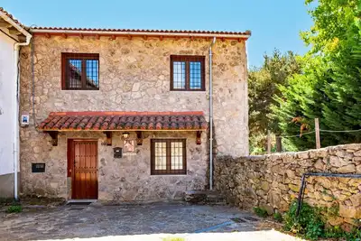 Image de Maison de campagne \"La Covacha\" avec vue sur les montagnes, jardin privé et Wi-Fi