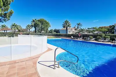 Image de Merveilleuse maison de vacances avec Wifi, climatisation, piscine, Tv, terrasse et parking