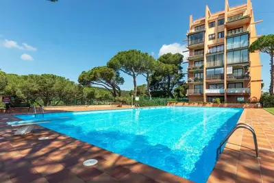 Image de Belle maison de vacances pour 4 personnes avec piscine, Wifi, Tv et parking