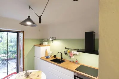 Image de Belle maison de vacances privée pour 2 personnes avec Wifi, terrasse, vue panoramique et parking