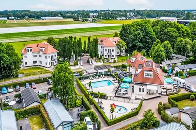 Image de Bel appartement dans une maison de vacances pour 4 personnes avec Wifi, piscine, Tv et terrasse