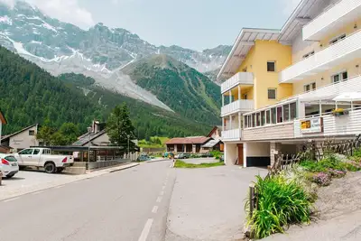 Image de Joli appartement pour 4 personnes avec Wifi, Tv, terrasse, animaux admis, vue panoramique et parking
