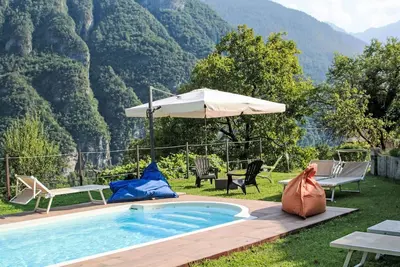 Image de Maison de vacances privée avec Wifi, piscine privée, Tv, patio, animaux admis, vue panoramique