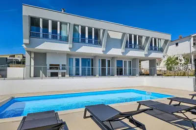 Image de Magnifique maison de vacances privée avec piscine privée, Wifi, climatisation, Tv et terrasse