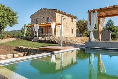 Image de Belle maison de vacances privée avec piscine privée, Wifi, terrasse, animaux admis, parking