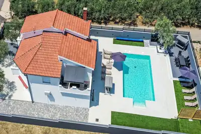 Image de Magnifique maison de vacances privée avec climatisation, Wifi, piscine privée, Tv et terrasse