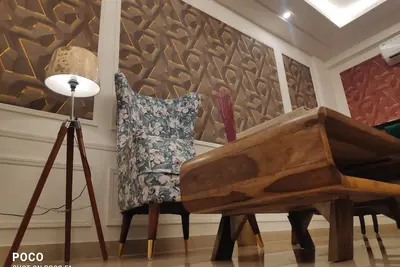 Image de Luxury Retreat : 3-bedroom apartment with Ac, WiFi in welcoming Gurugram