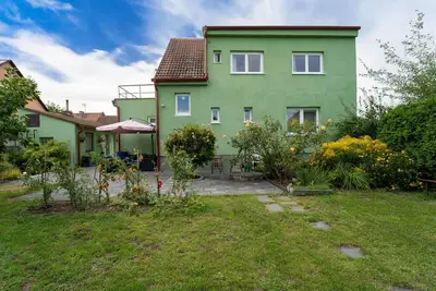 Image de Belle maison de vacances privée avec Wifi, Tv, terrasse, animaux admis et parking