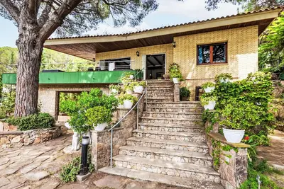 Image de Merveilleuse maison de vacances privée pour 6 personnes avec Wifi, piscine, Tv et terrasse