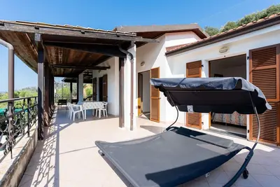 Image de Magnifique maison de vacances privée avec Wifi, Tv, terrasse, animaux admis et parking