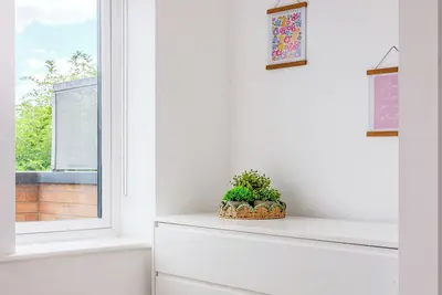 Image de Peaceful 4br Home w/Garden& Parking in Walthamstow
