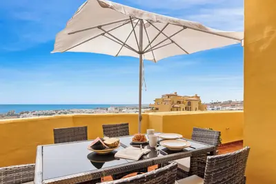 Image de Sky and Sea Penthouse Estepona, with jacuzzi, terrace, sea views and Gibraltar