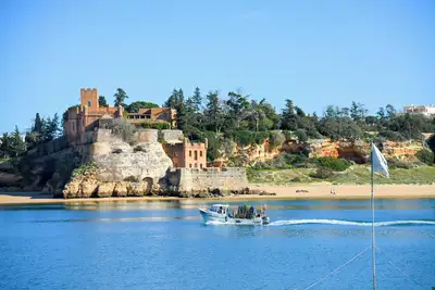 Lovely two-bedroom apartment in the beautiful village of Ferragudo