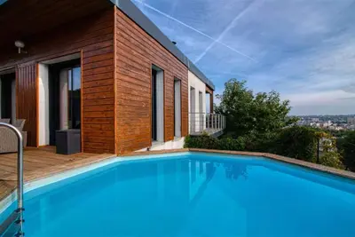 Maison contemporaine a toulouse sur les coteaux de Pech David