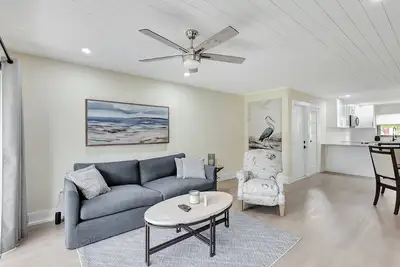 Image de Charming 2-Bedroom Apartment fully renovated in peaceful Stuart