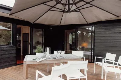 Image de Peacefull Island Stay with Free Standing Bungalow