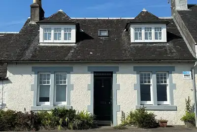Image de Traditional Cottage by Loch Fyne, Inveraray with Breathtaking Views