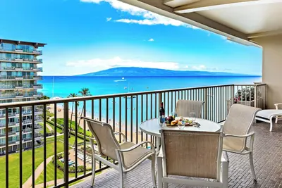 Image de Ocean View steps from beach, dining, shopping 907