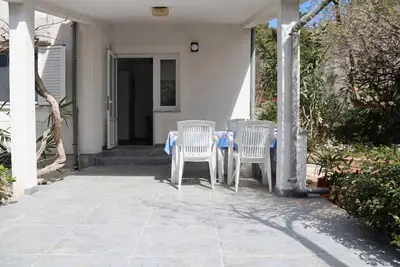 Image de Appartement de vacances avec jardin et barbecue