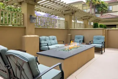 Image de Groups Best Choice: 4 Homey Suites w/ Kitchen and Living Area - Bbq, Dvd Library