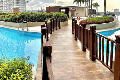 Image de Condonear Picc Airport Moa World Trade Center Massage Chair Ps4karaoke Pool Wifi