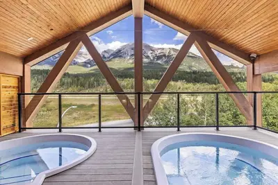 Image de Golden Ridge - 2 Bedroom + Den