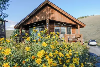 Image de Ski Winter Park/ Granby Ranch-Hot Tub- Pets-Sled- Multi-Family House