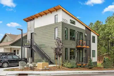 Image de Apartment 101 in Flagstaff, Az - 1 mile from Nau and 2 miles from Downtown!