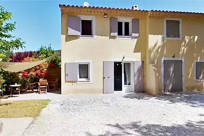 Image de Casa-Muriel : Votre Retraite Ultime en Provence