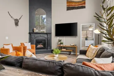 Image de Hot Tub- 7 Bedrooms-Idaho Themed