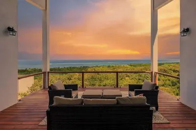 Image de New! Lux Remote Escape w/ Concierge, Pool, Hot Tub, Views, Beach & Water Sports