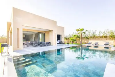Villa California - Luxe Moderne avec Piscine, Spa et Vue sur l'Atlas
