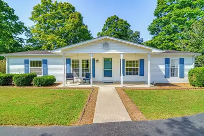 Image de Home Near Dale Hollow Lake: Deck & Fire Pit