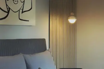 Image de Private Parking & Patio • Stylish Urban Getaway